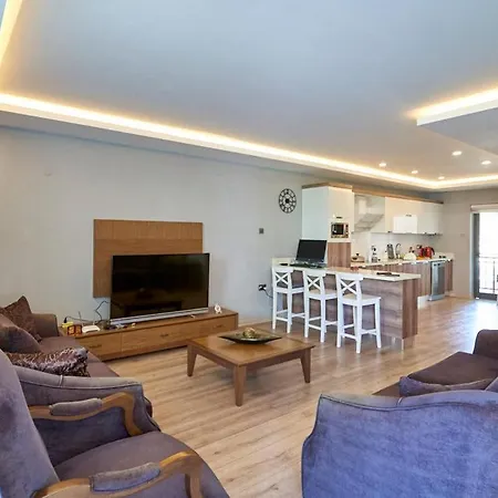 Posh In Complex, Kyrenia Lägenhet