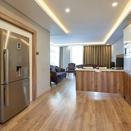Posh In Complex, Kyrenia * Cirénia